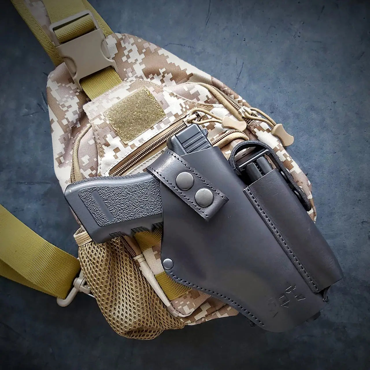 MOLLE Leather Holster for Glock 17 black