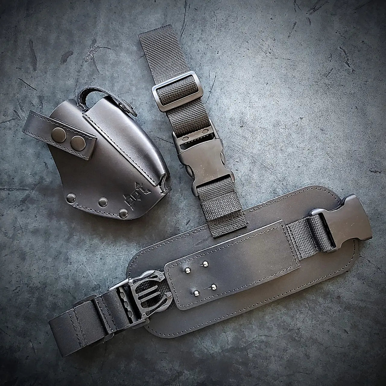 FORT 12/17/20 Leather Drop Leg Holster | Black