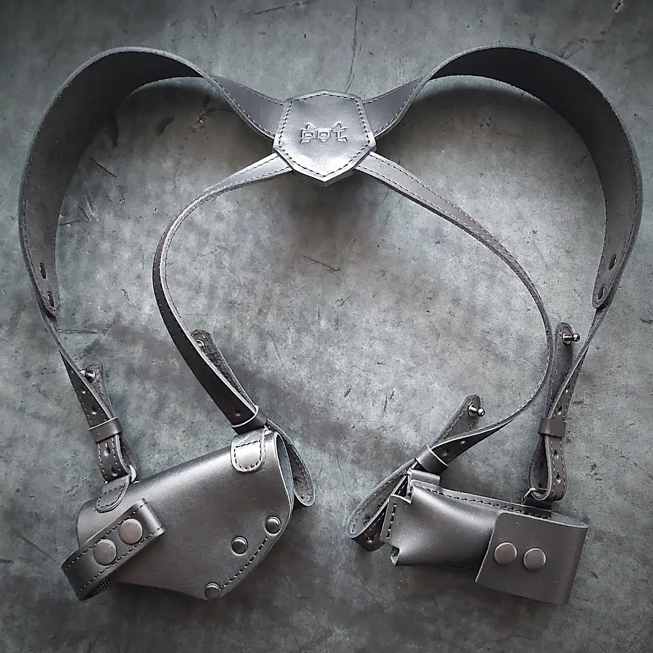 FORT 12/17/20 Leather Shoulder Holster Black