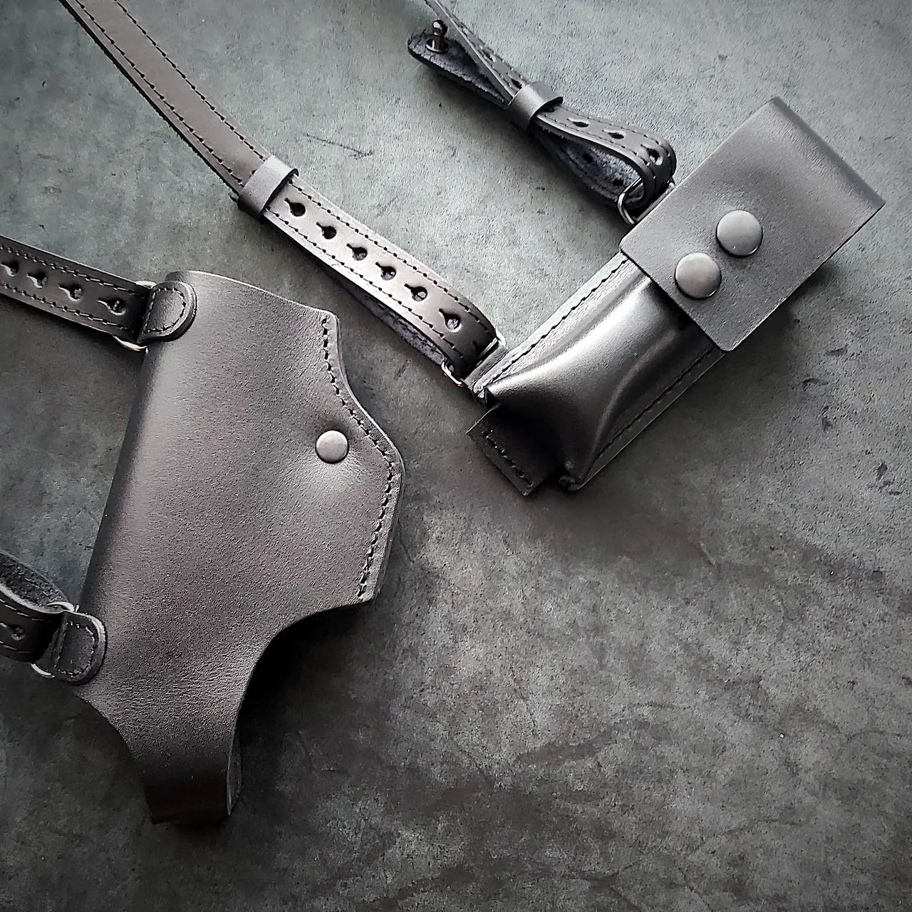 Shoulder Holster System with Magazine Pouch for Glock 17— Personalized  Tactical Holster , Black