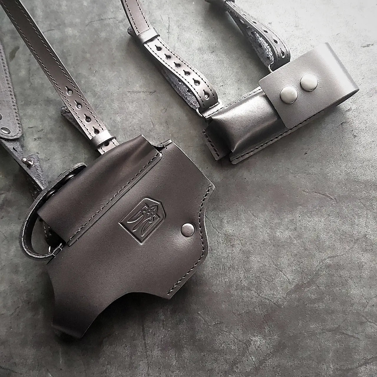 Leather Shoulder Holster for Glock 19 with  Magazine Pouch  Black