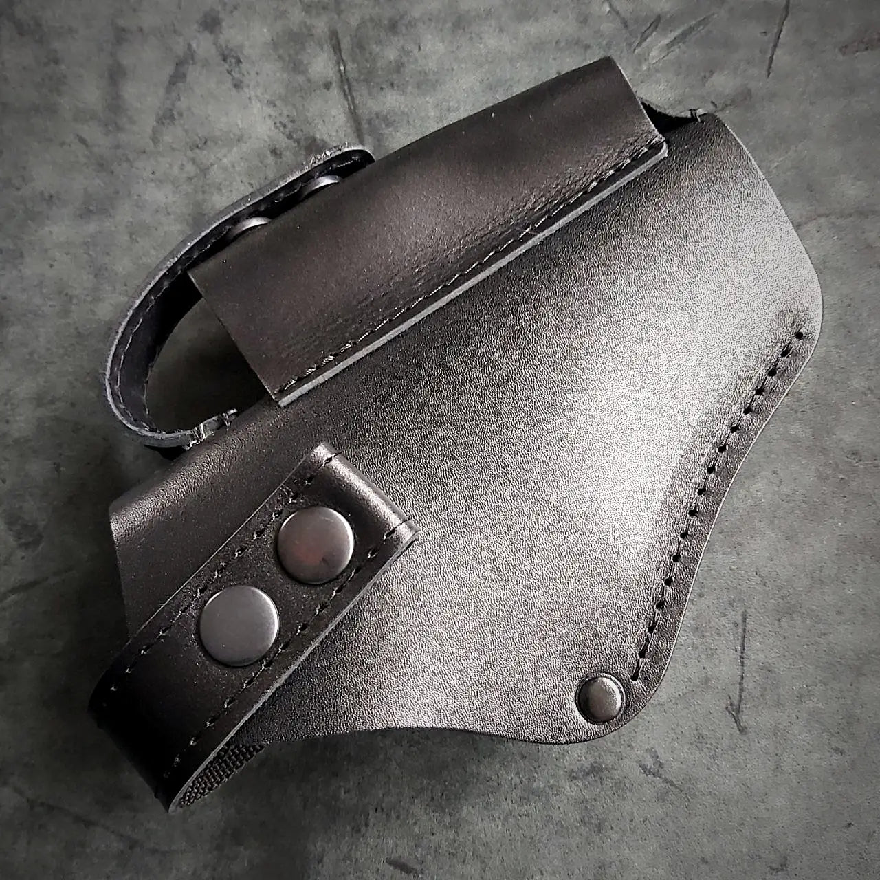 Leather Belt Holster for Glock 17  Black