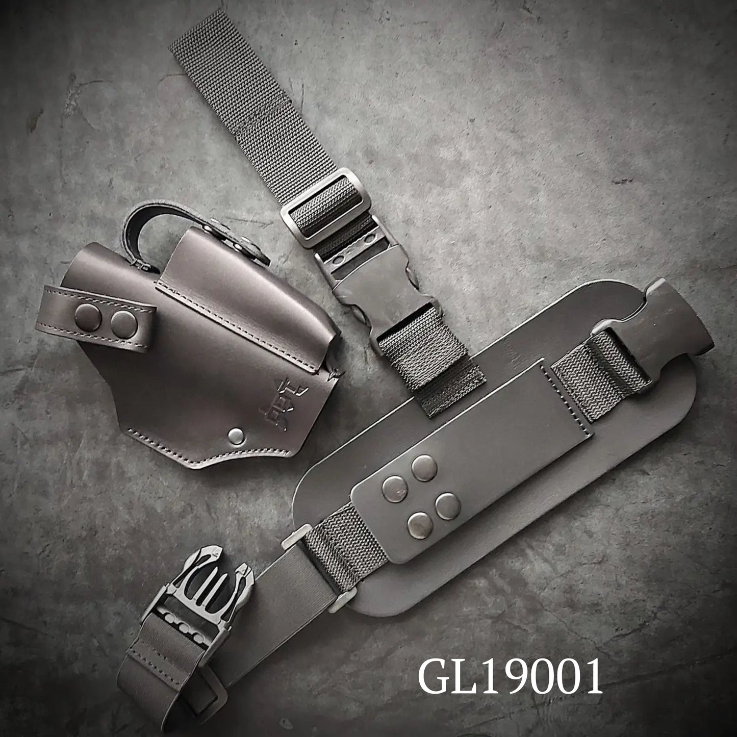Leather Drop Leg Holster for Glock 19  Black